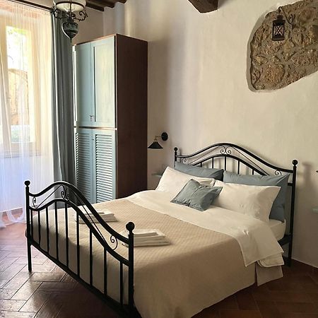 Ferienwohnung Il Girasole Storico Pitigliano Exterior foto