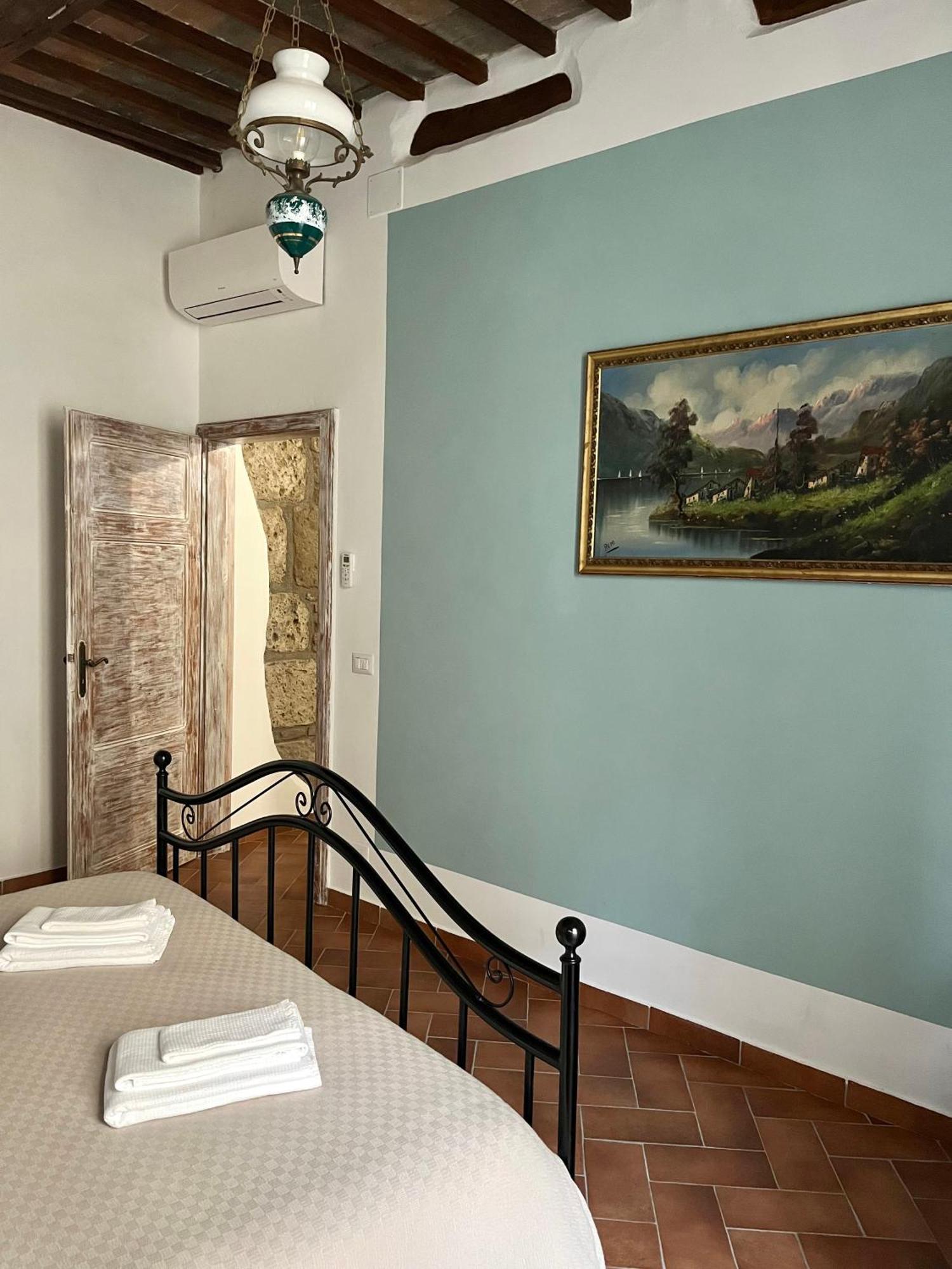 Ferienwohnung Il Girasole Storico Pitigliano Exterior foto